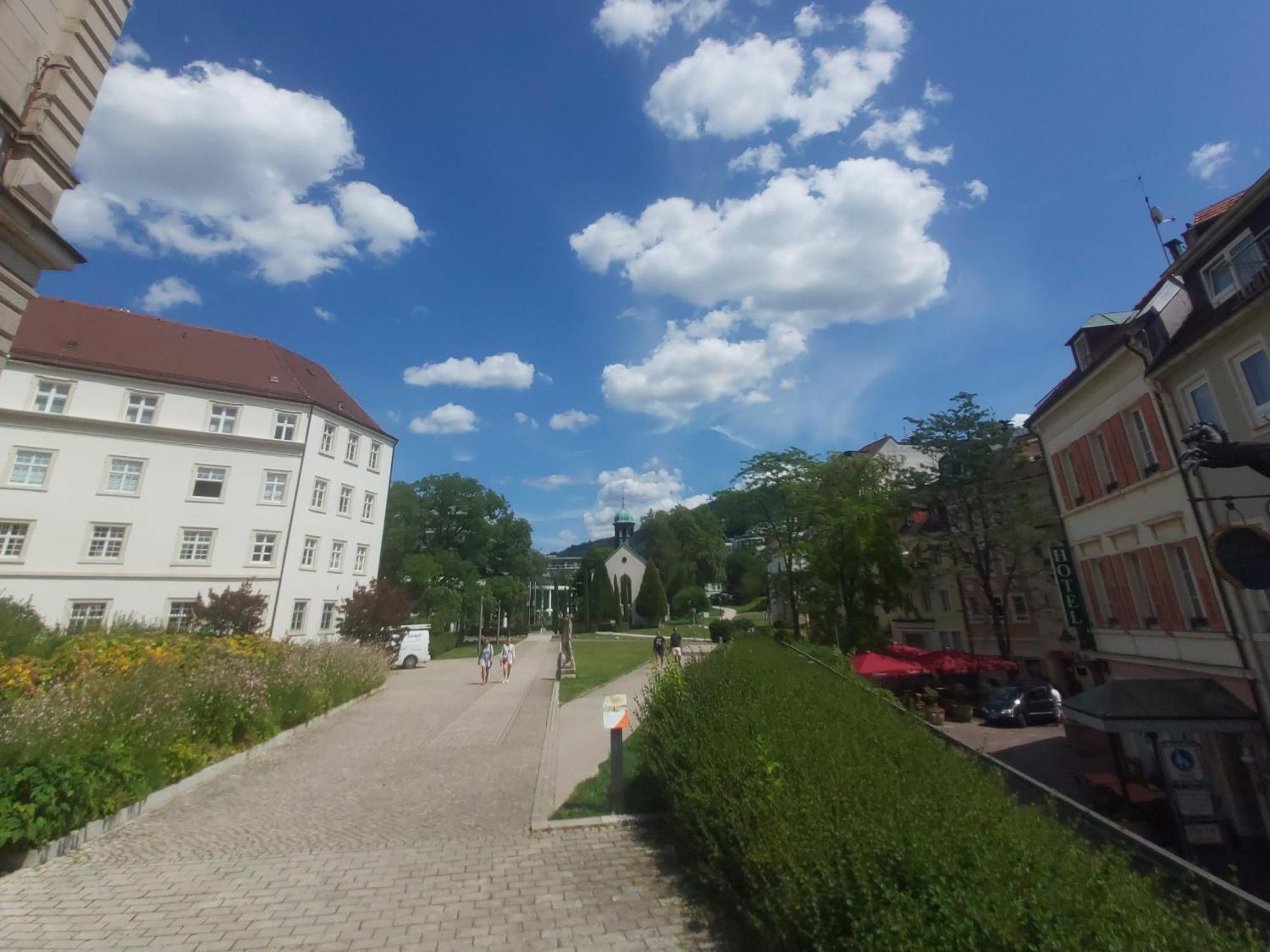 Gemuetliches J&L Apartment Nahe Des Hauptbahnhofes Baden-Baden Dış mekan fotoğraf